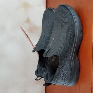 Sketches slip on sneakers - 8